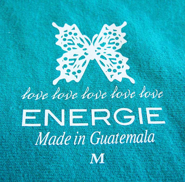 Etiqueta heat transfer de alta durabilidad para ropa.